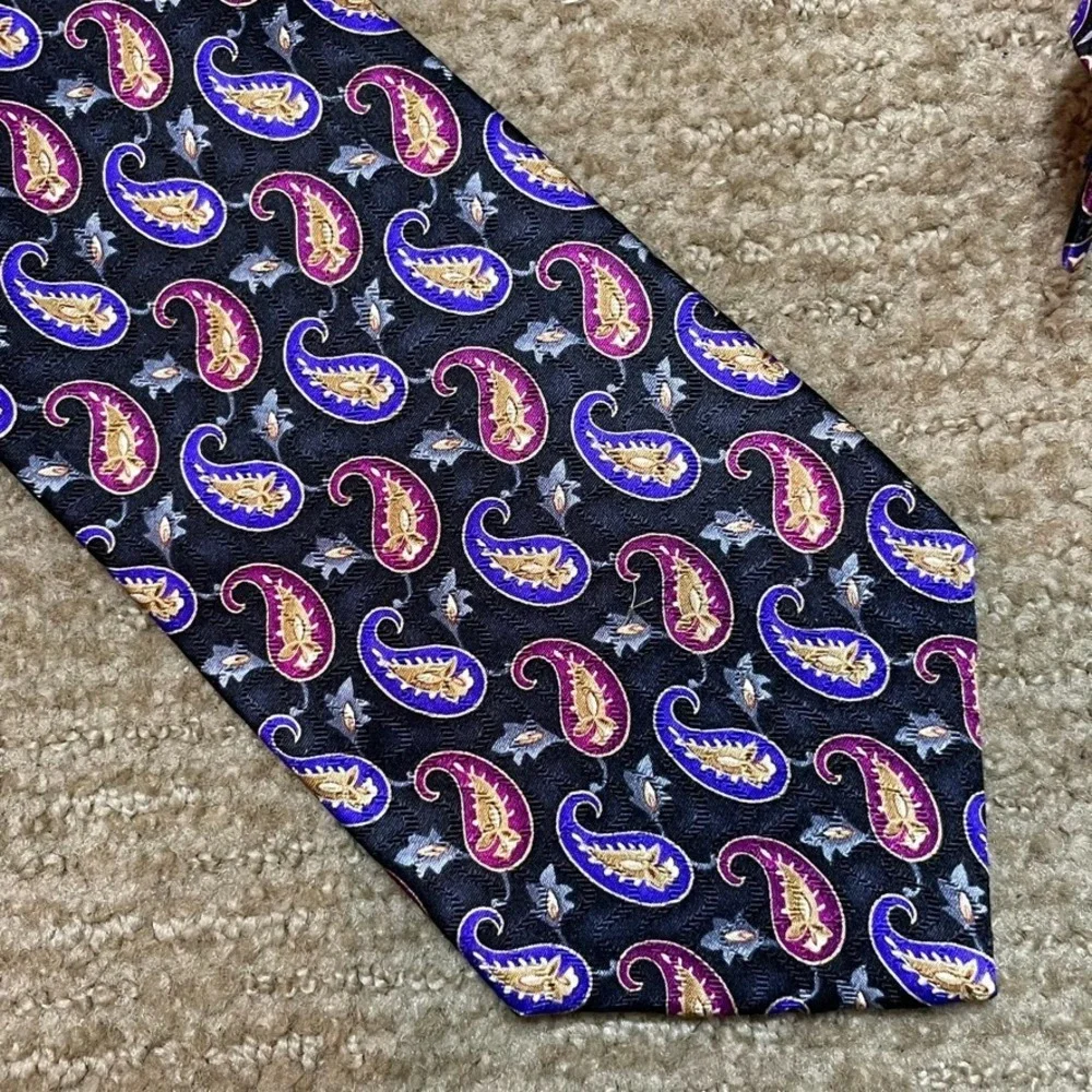 XMI for Nordstrom Black Purple Paisley Silk Tie Old Money USA 3.25